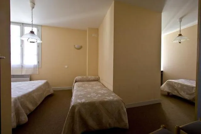 Hotel D'Italie Lourdes