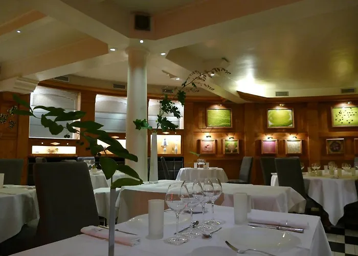 Logis Hotel le France Villers-le-Lac