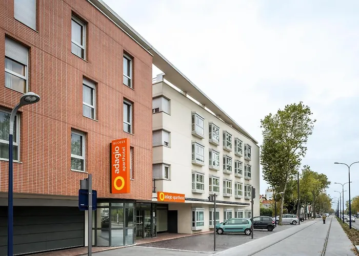 Aparthotel Adagio Access Paris Clamart