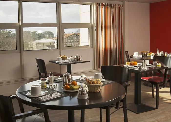 Hotel Biarritz Atlantique - Lycee Hotelier - Management School