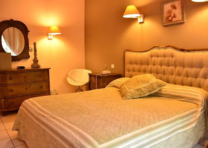 Hotel Les Mazets Des Roches Tarascon