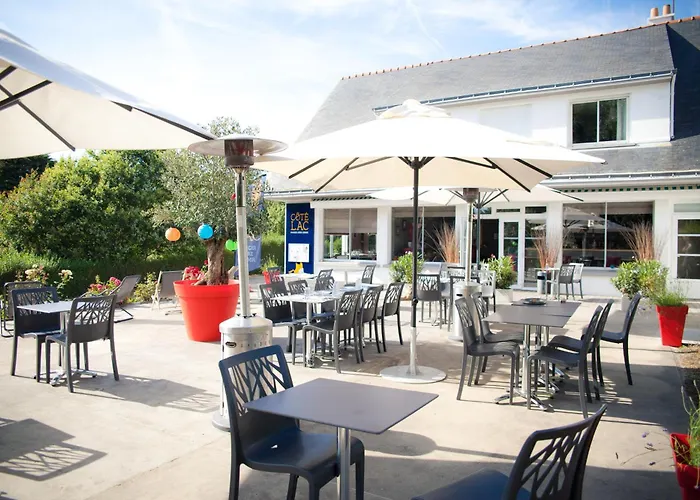 Hôtel Restaurant Logis Coté Lac Savenay