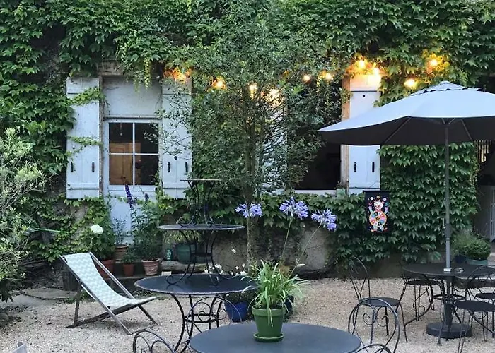 Les Chambres d'Hôtes du Bois Joli Semur-en-Auxois